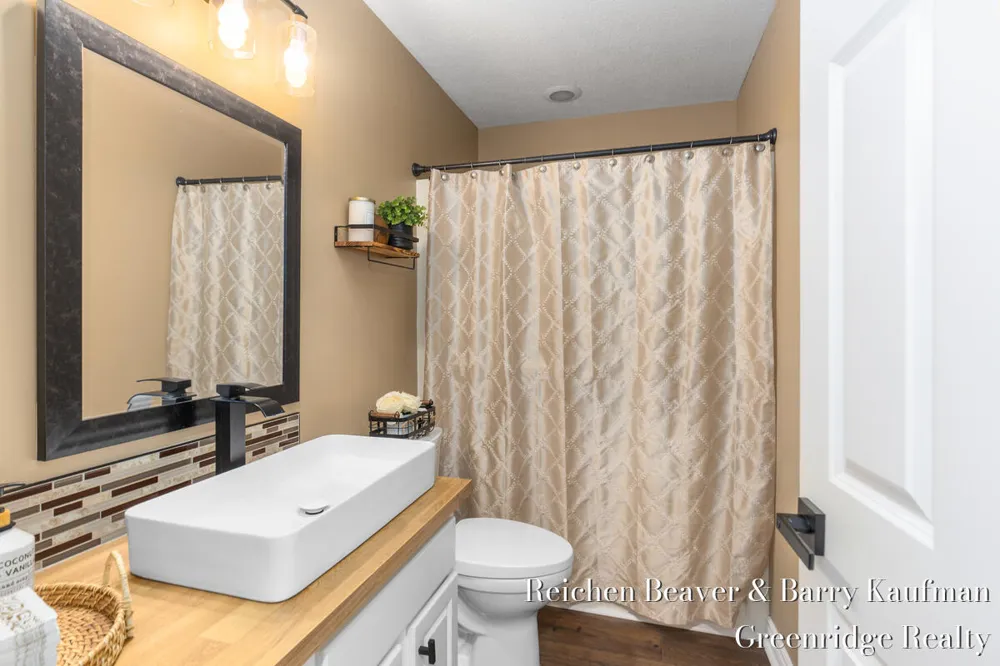 3745 Beeman Road Williamston, MI 48895