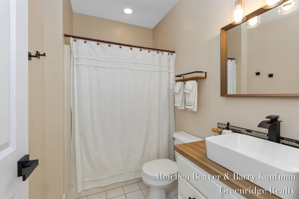 3745 Beeman Road Williamston, MI 48895