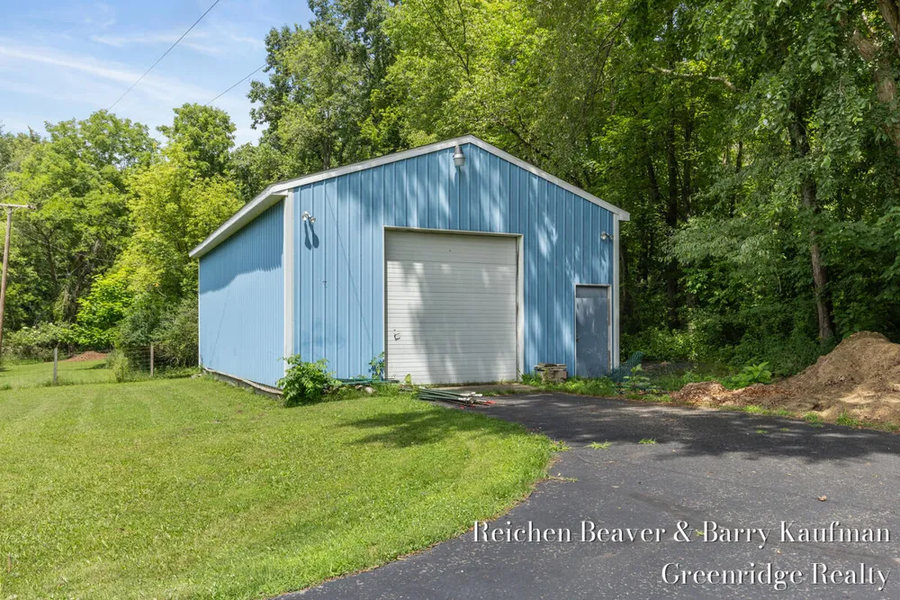 3745 Beeman Road Williamston, MI 48895