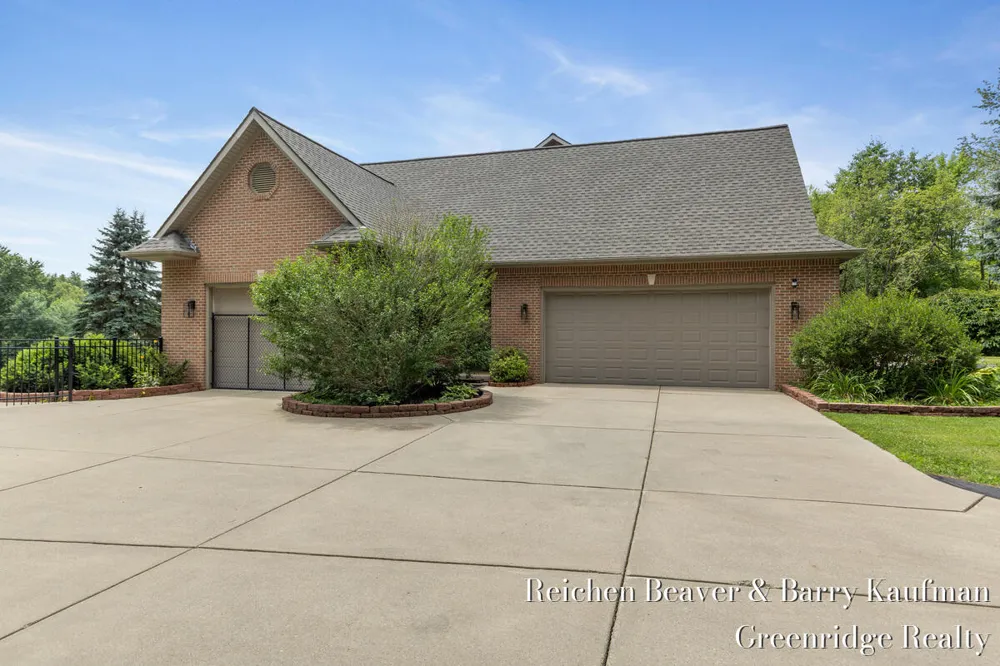 3745 Beeman Road Williamston, MI 48895