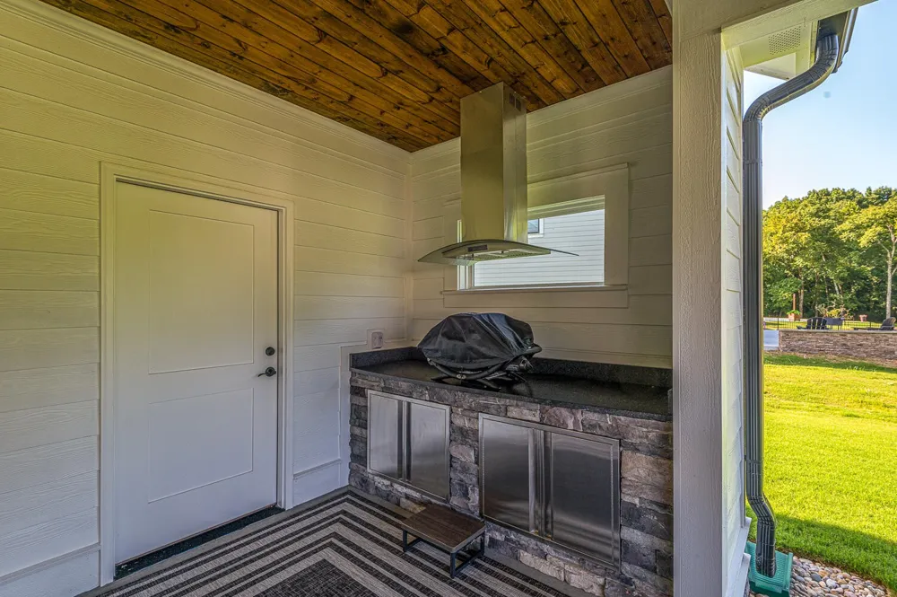 8289 Blackrock Drive Ooltewah, TN 37363