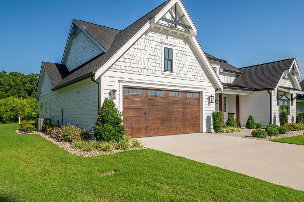 8289 Blackrock Drive Ooltewah, TN 37363