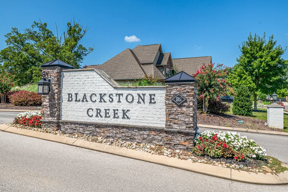 8289 Blackrock Drive Ooltewah, TN 37363