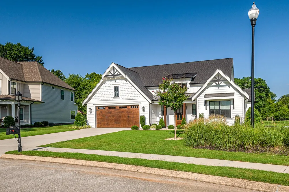 8289 Blackrock Drive Ooltewah, TN 37363