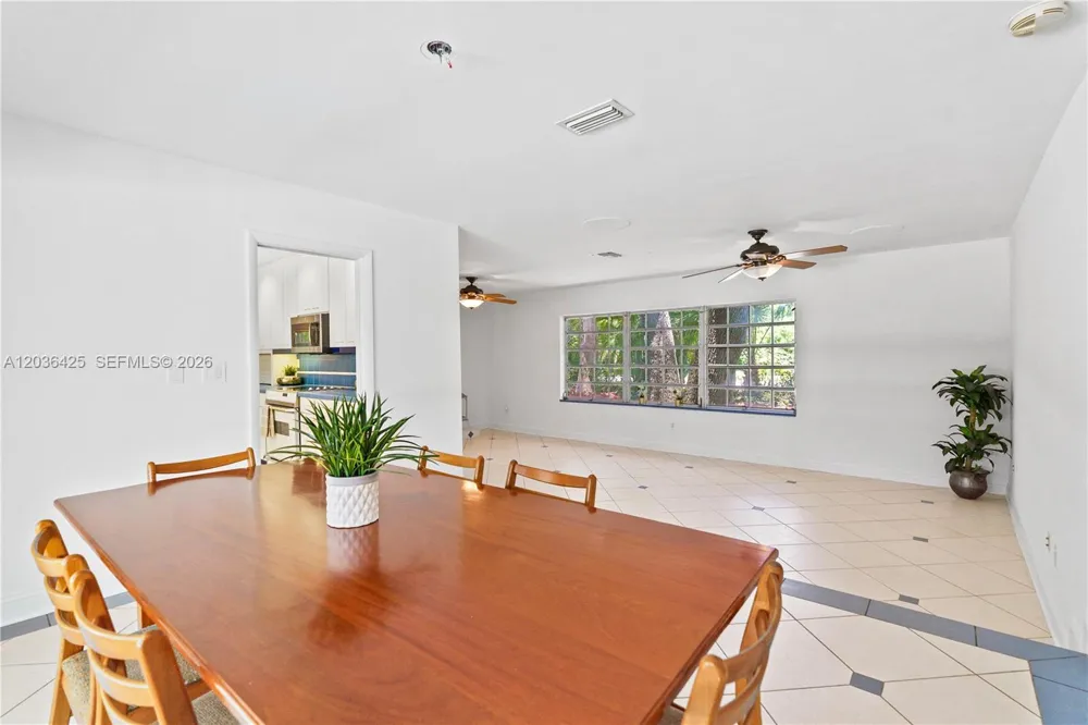 15200 SW 88th Ave Palmetto Bay, FL 33157