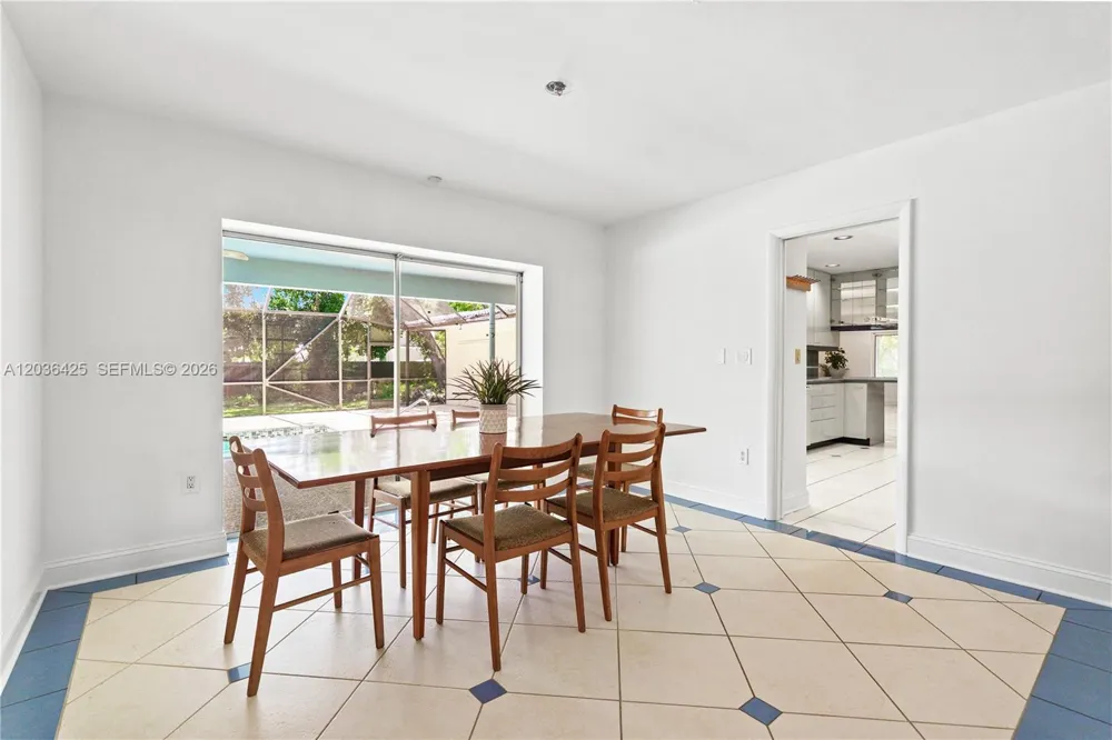 15200 SW 88th Ave Palmetto Bay, FL 33157