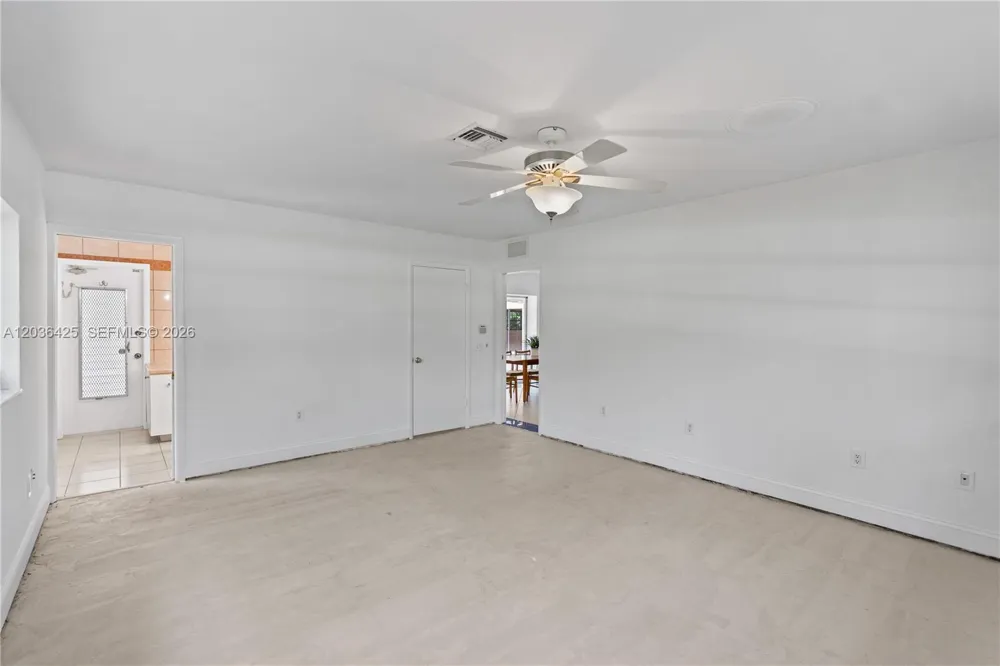 15200 SW 88th Ave Palmetto Bay, FL 33157