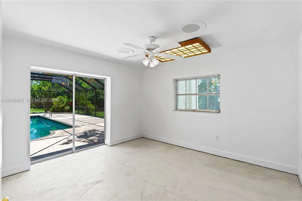 15200 SW 88th Ave Palmetto Bay, FL 33157