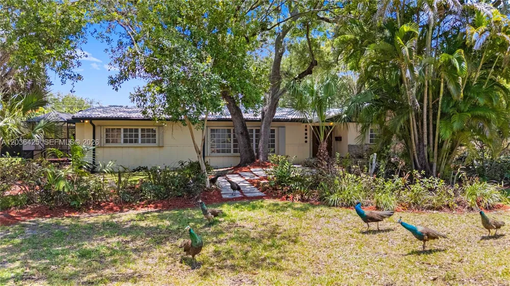 15200 SW 88th Ave Palmetto Bay, FL 33157