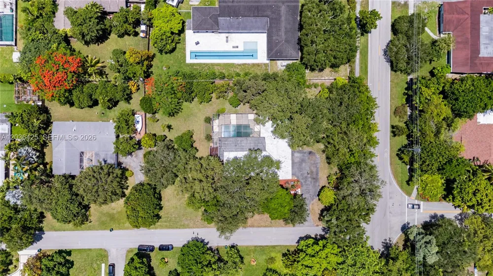 15200 SW 88th Ave Palmetto Bay, FL 33157