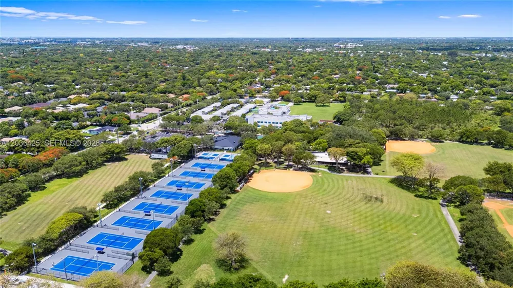 15200 SW 88th Ave Palmetto Bay, FL 33157