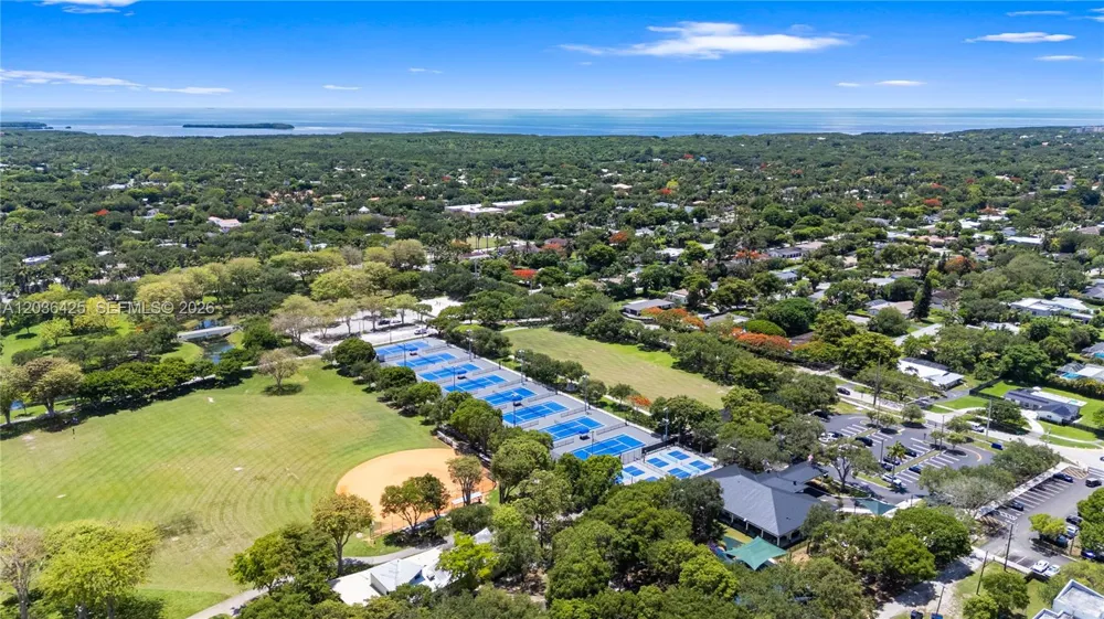 15200 SW 88th Ave Palmetto Bay, FL 33157