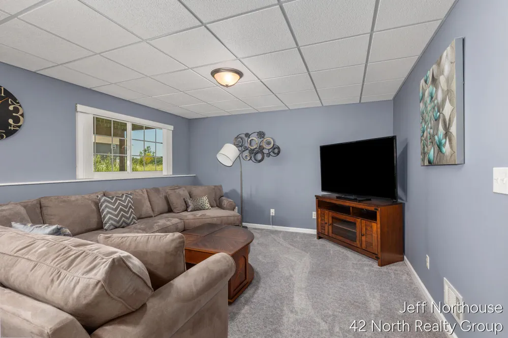 7511 Traditional Court SE #49 Caledonia, MI 49316