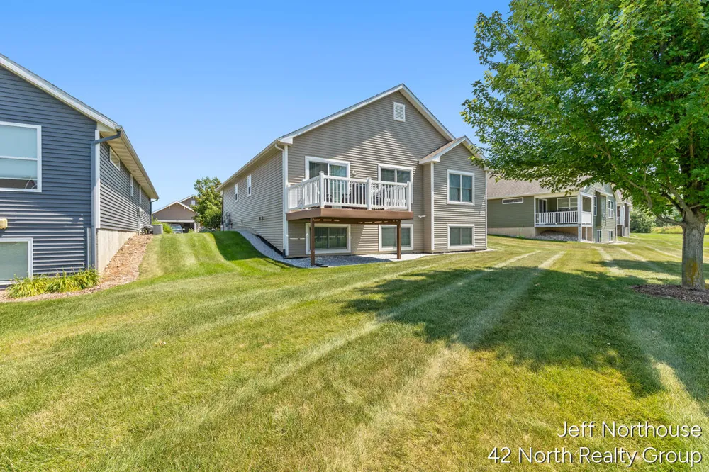 7511 Traditional Court SE #49 Caledonia, MI 49316