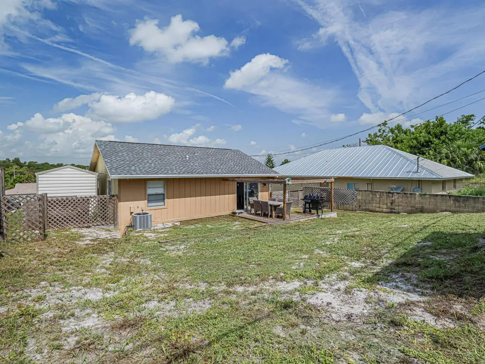 1656 3RD AVENUE SW Vero Beach, FL 32962
