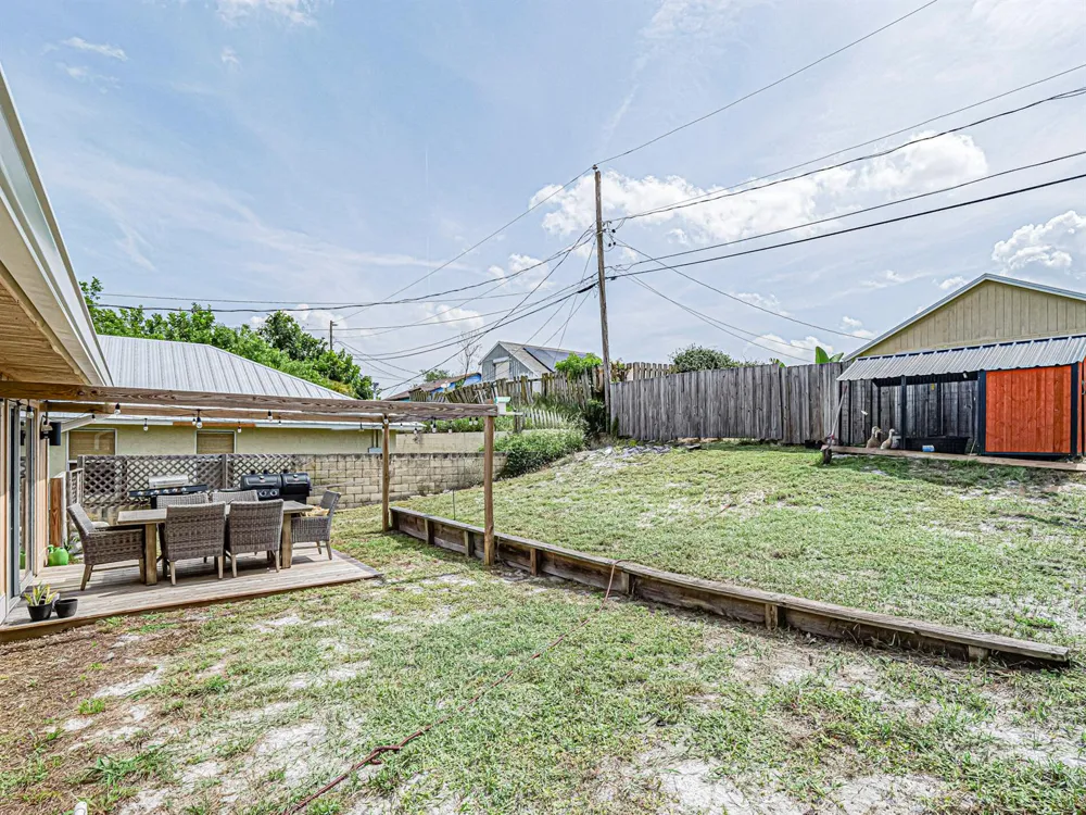 1656 3RD AVENUE SW Vero Beach, FL 32962