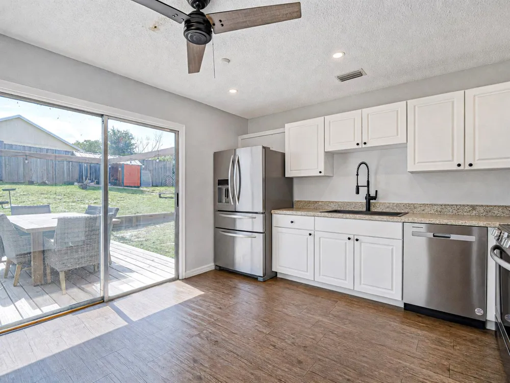 1656 3RD AVENUE SW Vero Beach, FL 32962