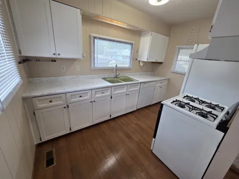 39500 W. Warren Road #287