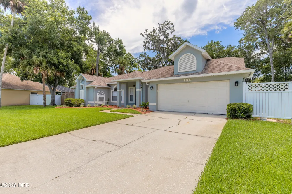 109 Brookhollow Circle Daytona Beach, FL 32114