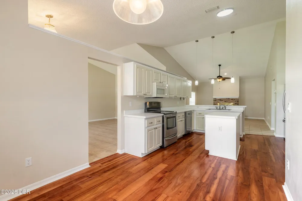 109 Brookhollow Circle Daytona Beach, FL 32114