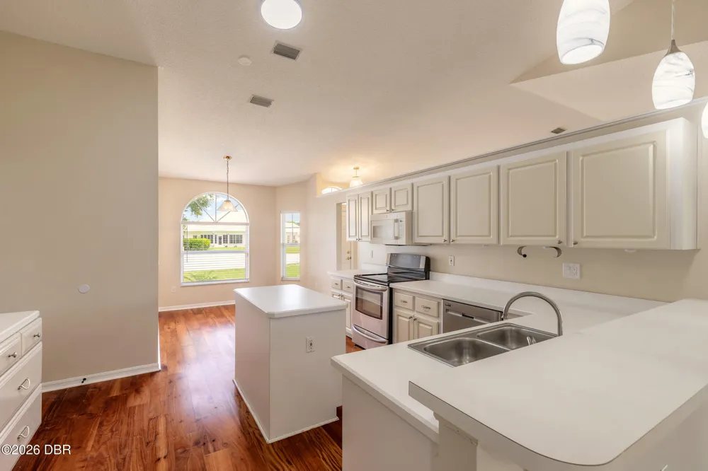 109 Brookhollow Circle Daytona Beach, FL 32114