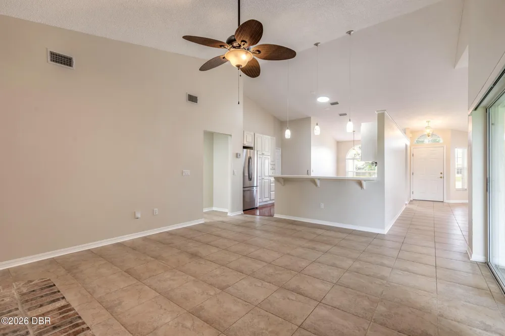 109 Brookhollow Circle Daytona Beach, FL 32114