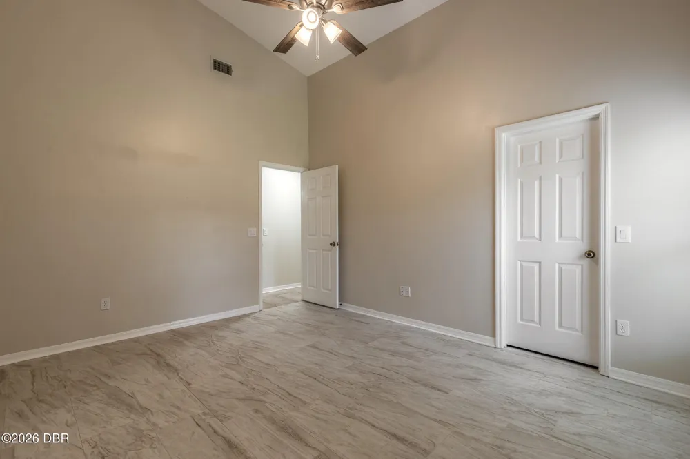 109 Brookhollow Circle Daytona Beach, FL 32114