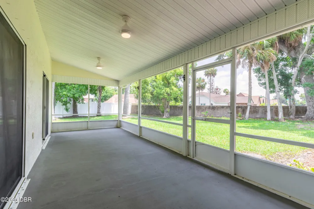 109 Brookhollow Circle Daytona Beach, FL 32114