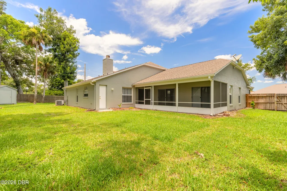 109 Brookhollow Circle Daytona Beach, FL 32114
