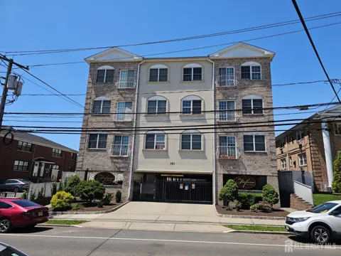 351 S Broad Street S #206