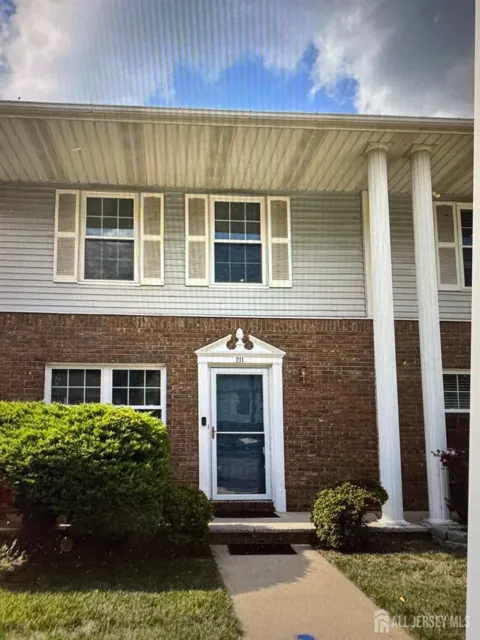 211 gambocz Court