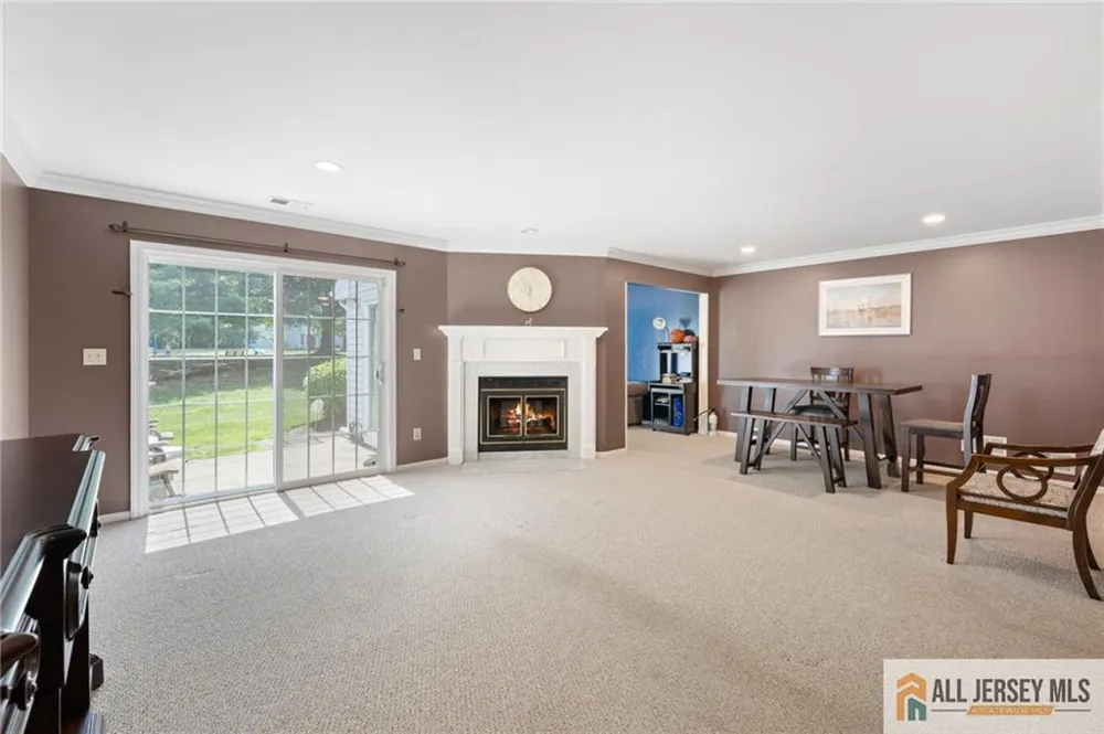 3 Sandpiper Drive Sayreville, NJ 08859
