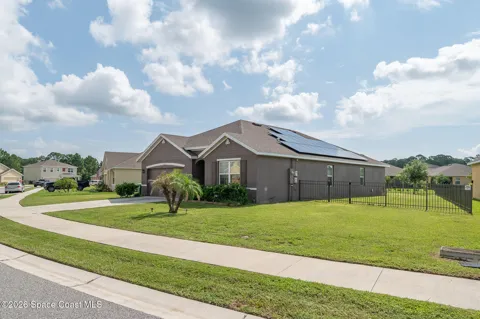 3524 Sandhill Crane Circle