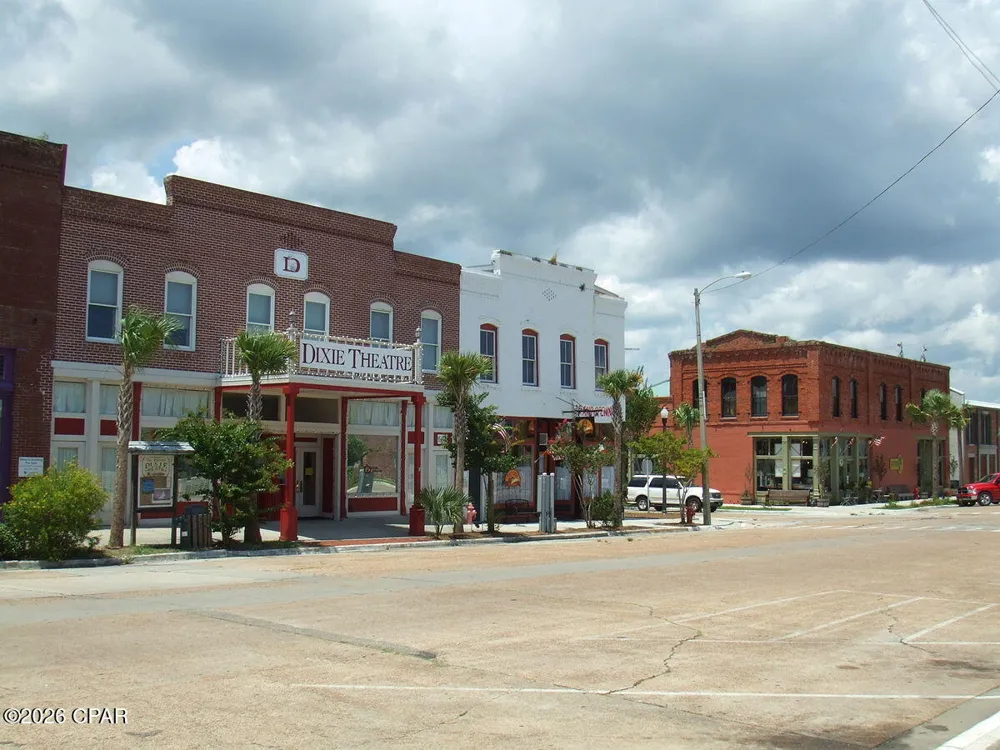 242 15th Street Apalachicola, FL 32320