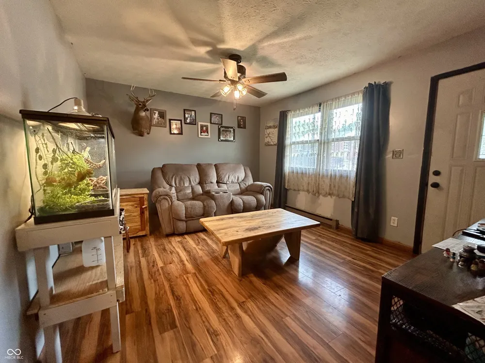 1009 W Walnut Brownstown, IN 47220