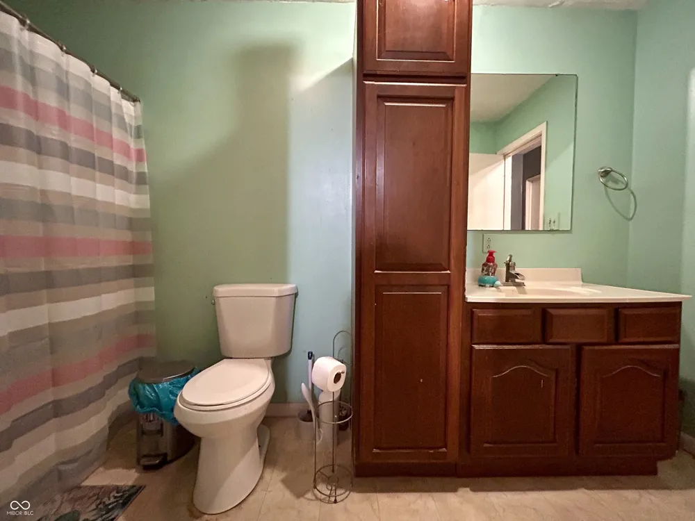 1009 W Walnut Brownstown, IN 47220