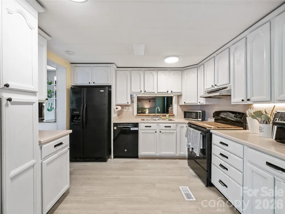 2 Lost Forest Drive Candler, NC 28715