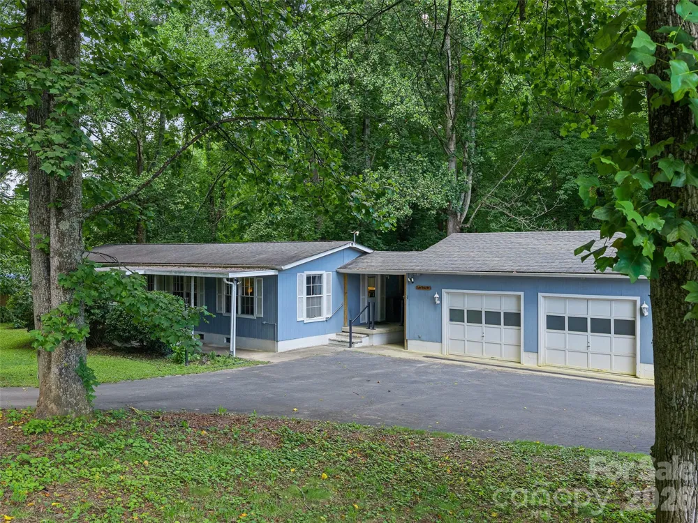 2 Lost Forest Drive Candler, NC 28715