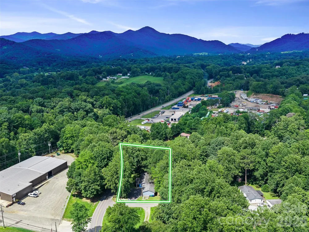 2 Lost Forest Drive Candler, NC 28715