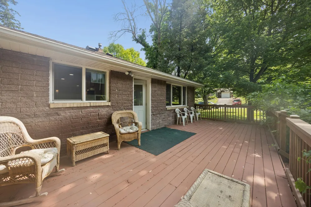 1425 Orkla Drive Golden Valley, MN 55427