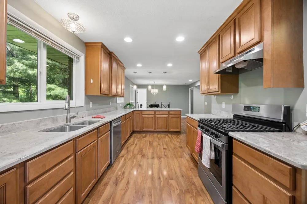 1425 Orkla Drive Golden Valley, MN 55427