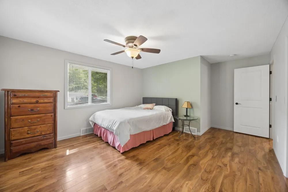 1425 Orkla Drive Golden Valley, MN 55427