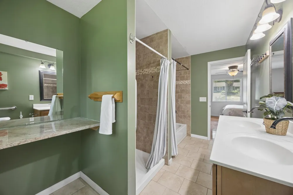 1425 Orkla Drive Golden Valley, MN 55427