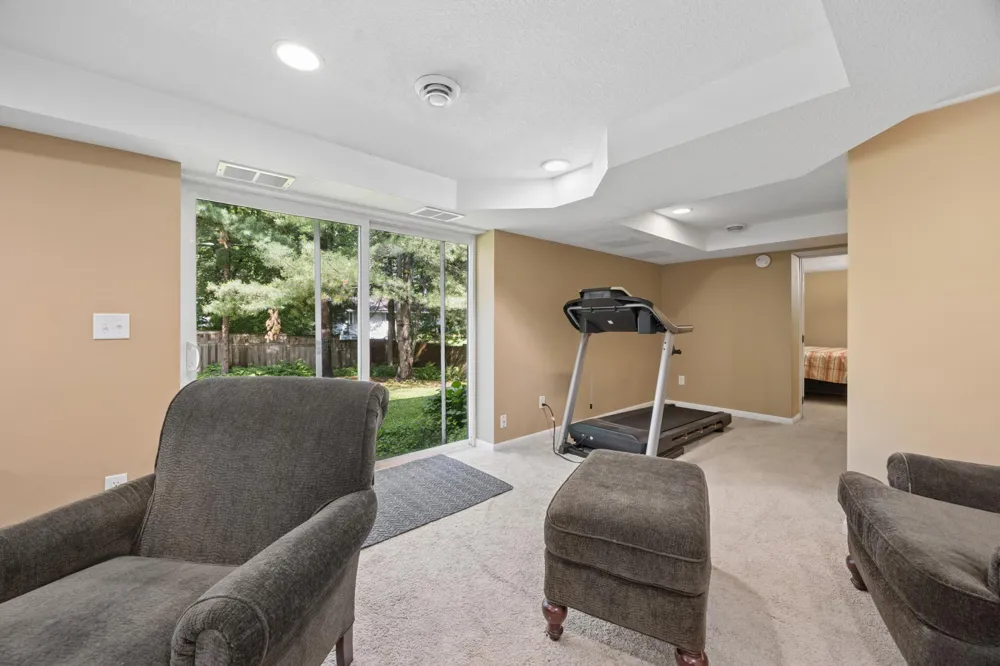 1425 Orkla Drive Golden Valley, MN 55427