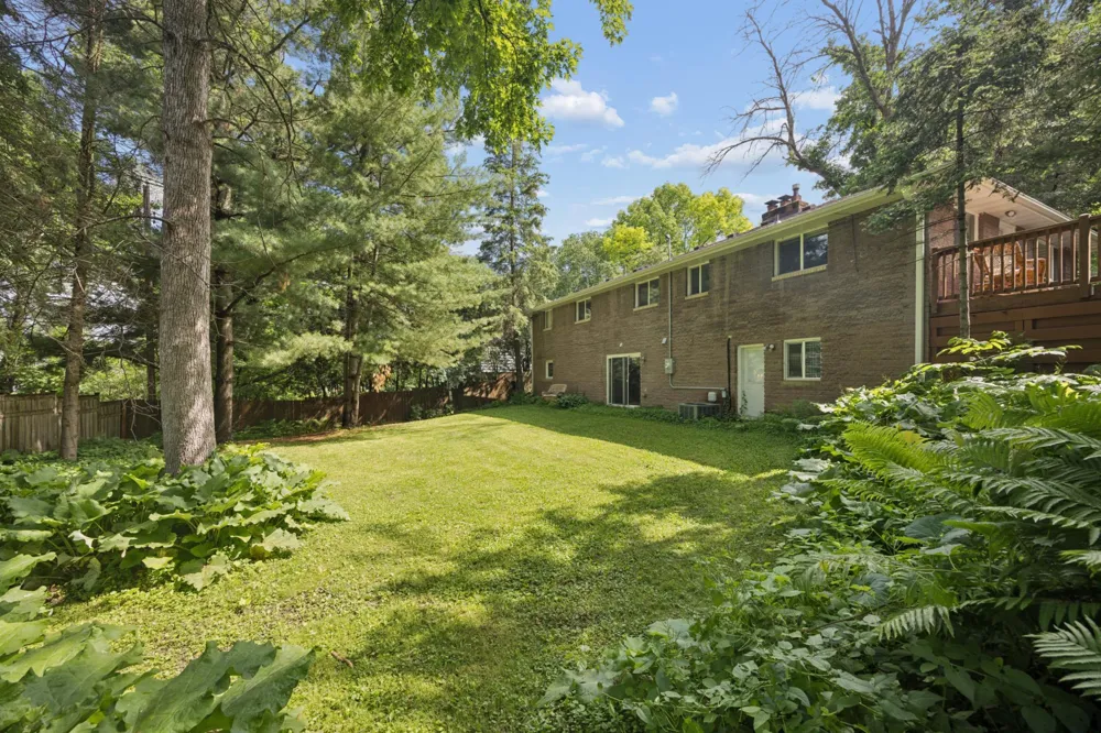 1425 Orkla Drive Golden Valley, MN 55427