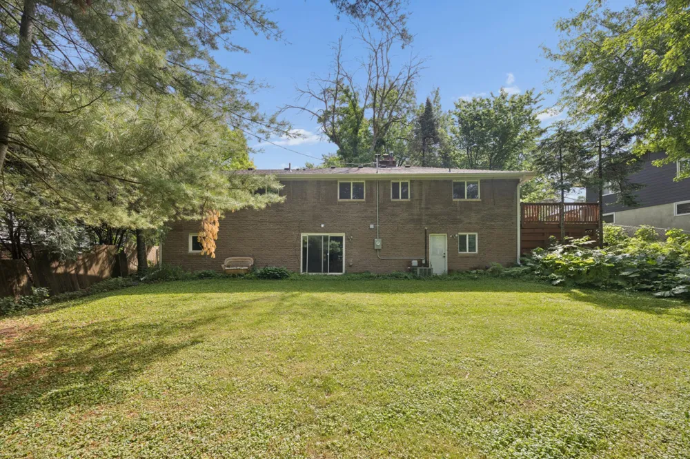 1425 Orkla Drive Golden Valley, MN 55427