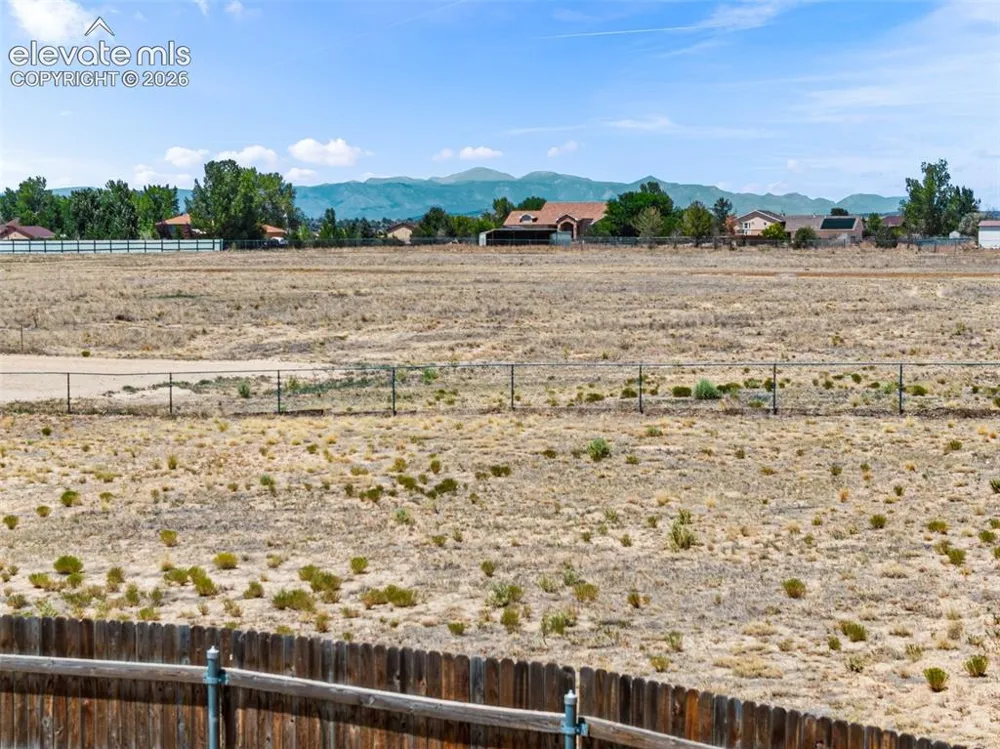967 W Yerba Buena Drive Pueblo, CO 81007