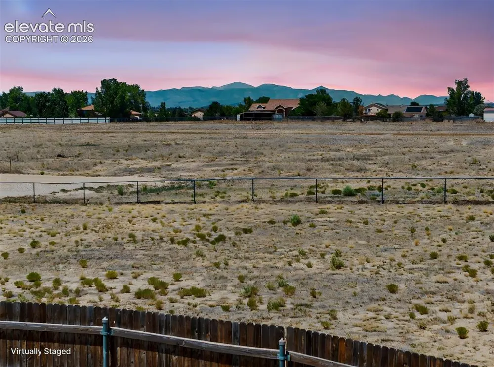 967 W Yerba Buena Drive Pueblo, CO 81007