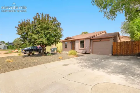 3117 Moonbeam Circle