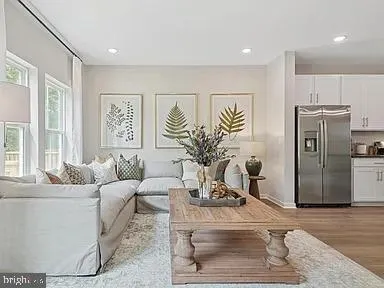 53 SILVERBELL AVENUE Berlin, NJ 08009